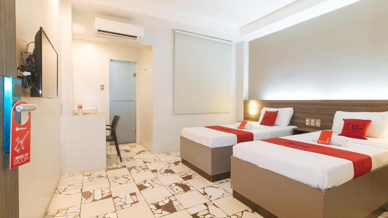 Reddoorz At V Plaza Hotel Manila Eksteriør bilde