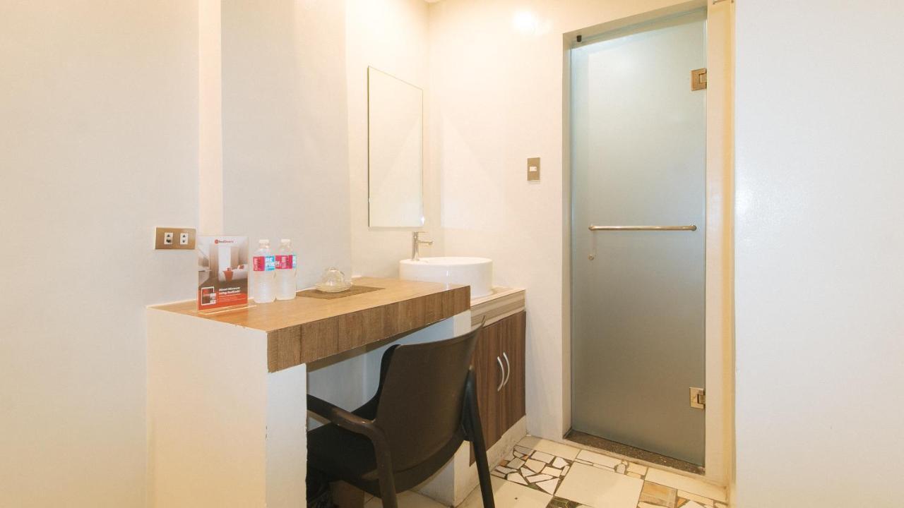 Reddoorz At V Plaza Hotel Manila Eksteriør bilde
