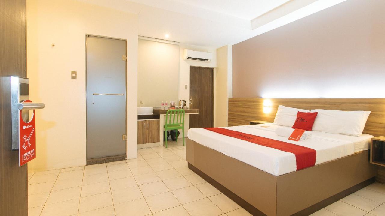 Reddoorz At V Plaza Hotel Manila Eksteriør bilde